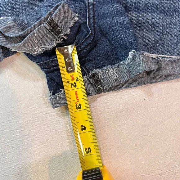 Abercrombie & Fitch Denim 4 Dark Blue Rolled Hem Frayed High Rise Mom Short 2.5" - Picture 5 of 10